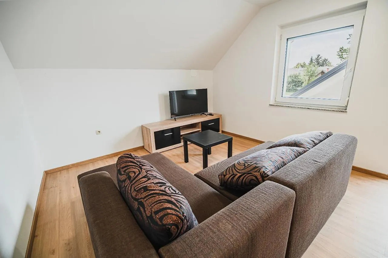 Mojcin Pisker Apartment House Kranj 0*,  Slovinsko